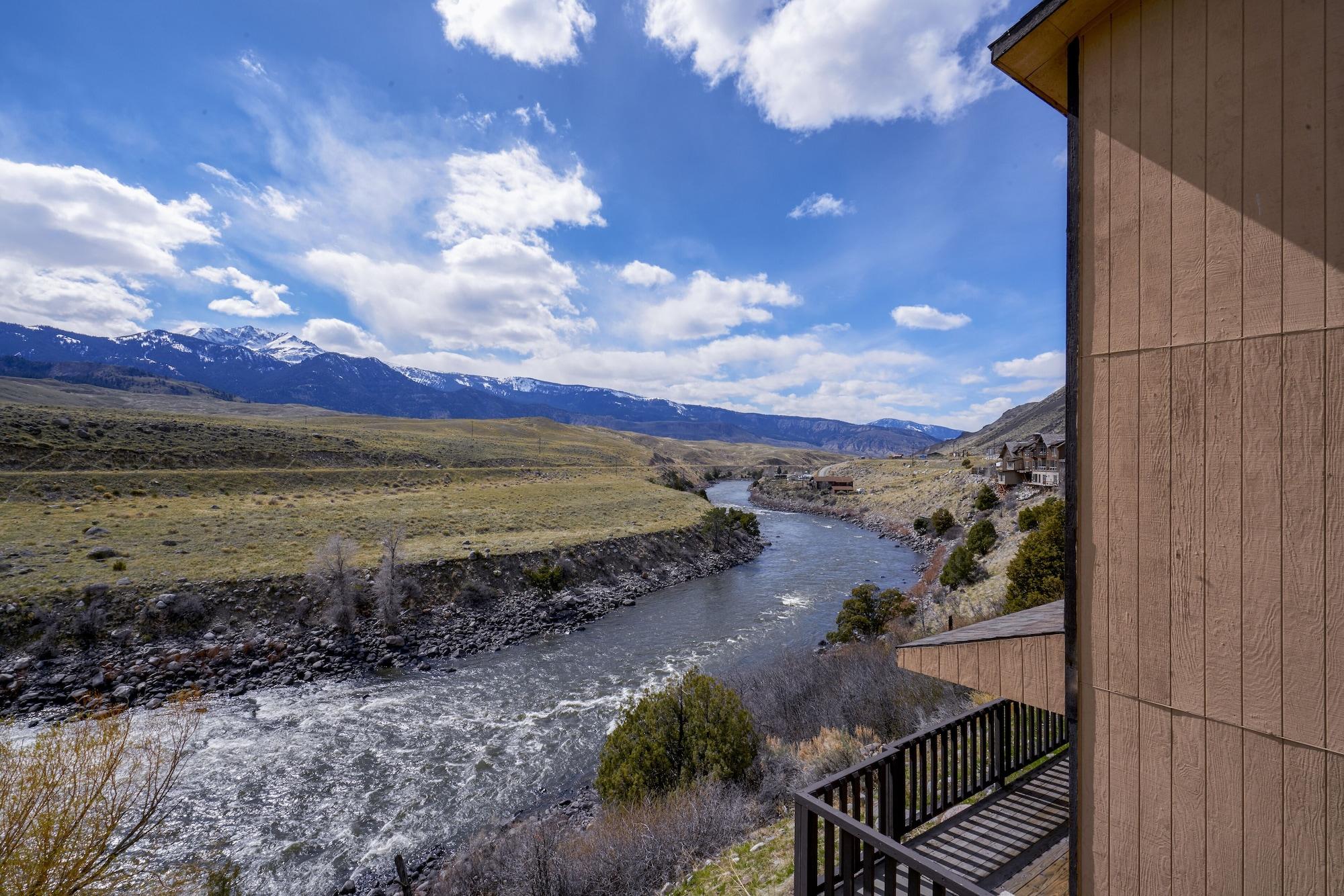 The Ridgeline Hotel At Yellowstone, Ascend Hotel Collection جاردينر المظهر الخارجي الصورة