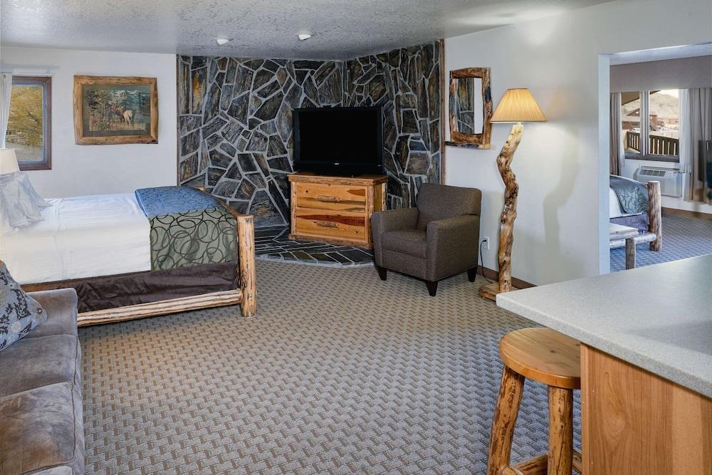 The Ridgeline Hotel At Yellowstone, Ascend Hotel Collection جاردينر المظهر الخارجي الصورة