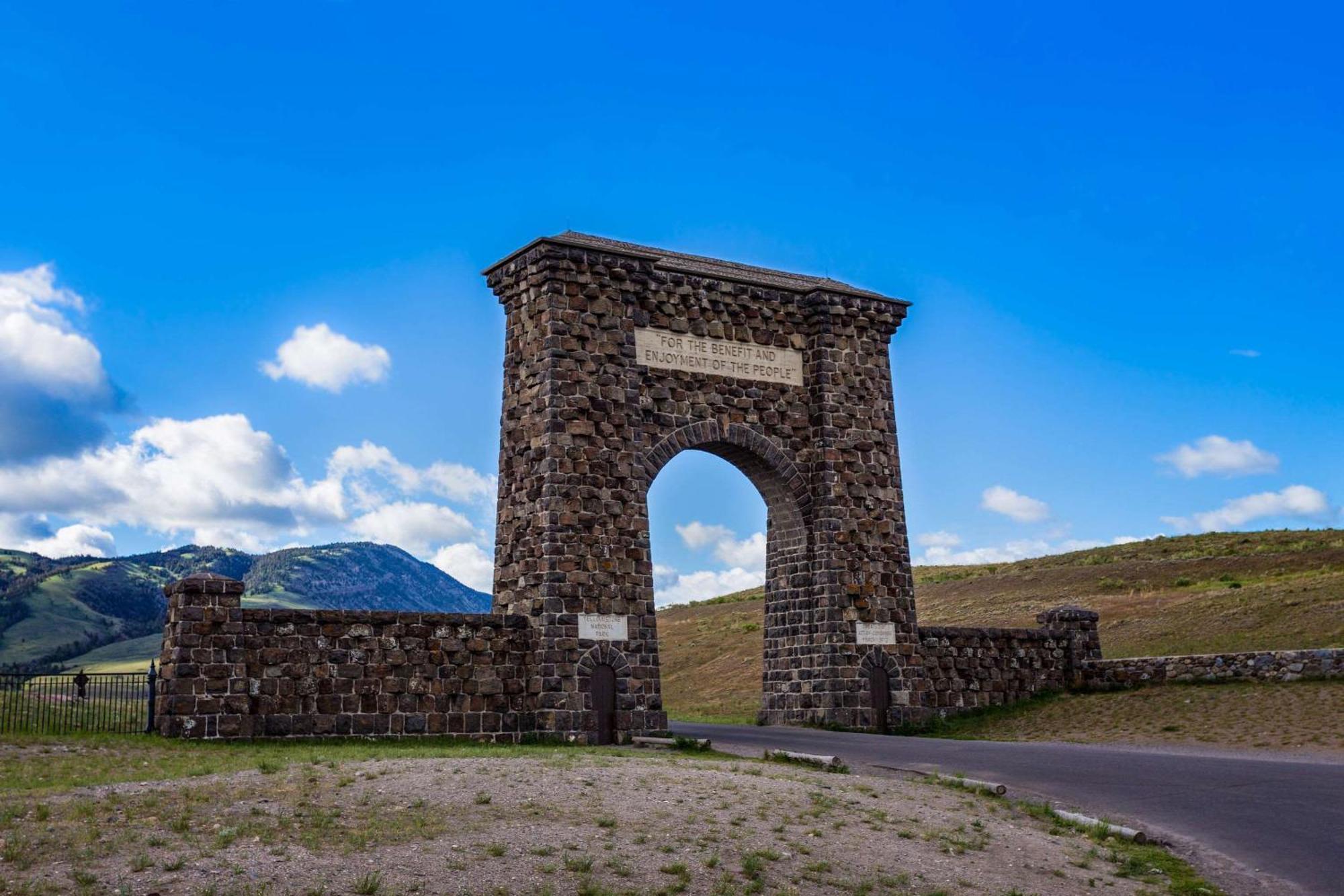The Ridgeline Hotel At Yellowstone, Ascend Hotel Collection جاردينر المظهر الخارجي الصورة